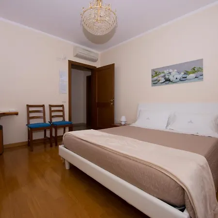 La Casa Di Pimpi Bed & Breakfast Desenzano del Garda Exterior photo