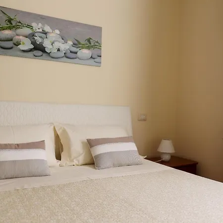 La Casa Di Pimpi Bed & Breakfast Desenzano del Garda Exterior photo